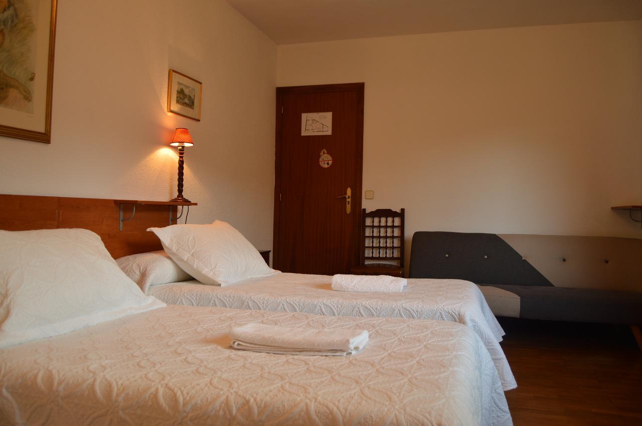 Pension El Peregrino De Larrasoana Екстер'єр фото