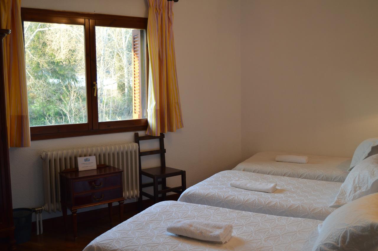 Pension El Peregrino De Larrasoana Екстер'єр фото